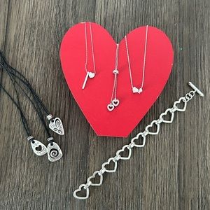 ❤️MUST SEE ❤️LOT OF 5 Heart theme items!❤️